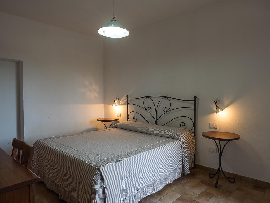 B&B Corte Degli Struzzi Pescia Romana Quarto foto